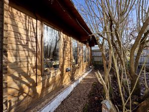 Photo 22- click for photo gallery